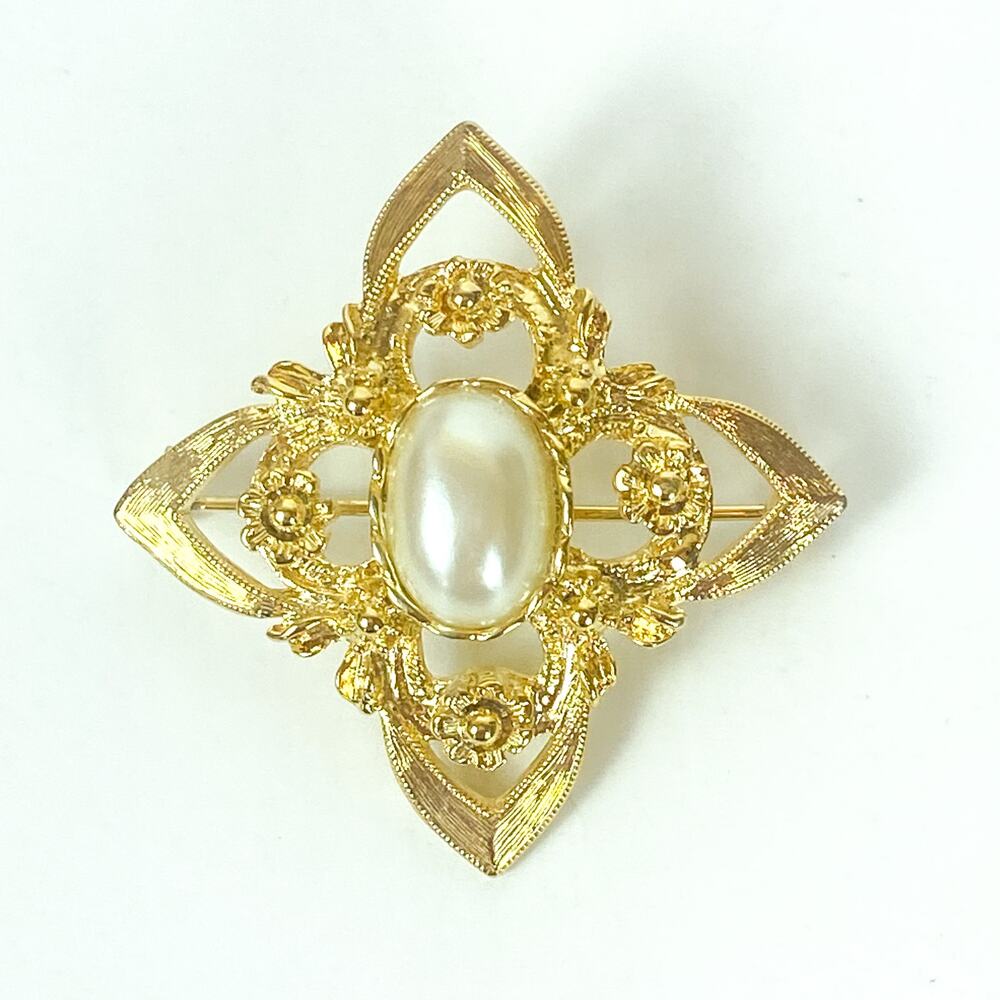 Vintage Brooch